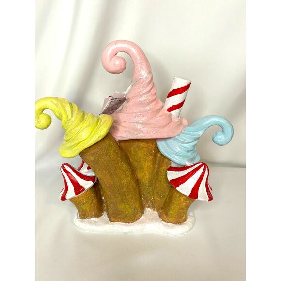 Holiday GINGERBREAD HOUSE Candy Land Sweet Treat Holiday House LIGHTS UP 9.75" - Picture 5 of 8